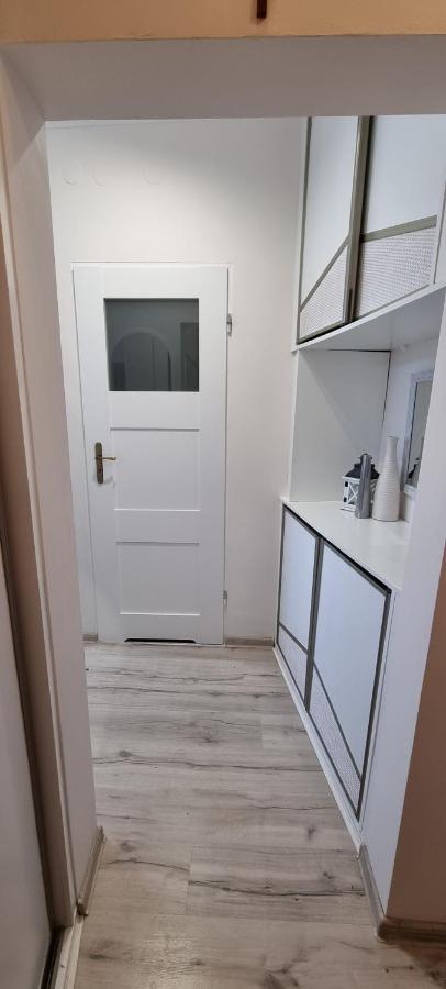 Apartament Trzypokojowy apartament w centrum Ustki Ustka Zewnętrze zdjęcie